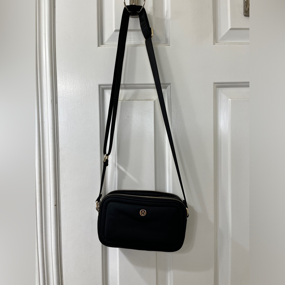 Lululemon Black Camera Bag